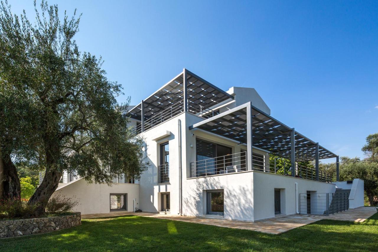 Villa Ren Дассия Экстерьер фото